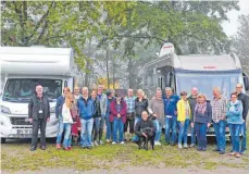  ?? FOTO: MMOTORS/JOHANNES MAUTNER MARKHOF ?? Vier Tage lang war die Gruppe in der Region unterwegs und lernte das Reisemobil­leben kennen.