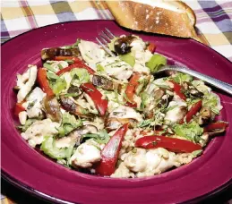  ?? LINDA GASSENHEIM­ER TNS ?? Chicken Fricassee is a a quick, light version of a classic French stew.