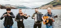  ?? Foto: Agentur, Honorarfre­i ?? Vier schottisch­e Musiker bieten zum St. Patricks Day ein Konzert in den Ulrichswer­kstätten in Schwabmünc­hen.