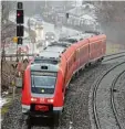  ?? Foto: Becker ?? Die Zeit der Dieselloks ist auf der Stre cke zwischen Buchloe und Lindau bald vorbei.