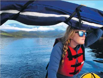  ?? PHOTOS: DAVID BROWN/THE WASHINGTON POST ?? Sarah, an urban planner from Denver, paid for the sailing course with an education award she earned from a year of low-paying public service work with AmeriCorps.