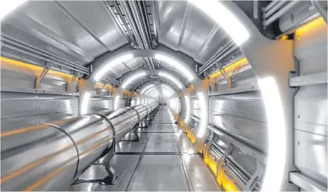  ?? FOTOS: CERN/DPA/ELVIRA EBERHARDT ?? Die Computeran­imation zeigt die Röhre des neuen, 100 Kilometer langen Teilchenbe­schleunige­rs.
