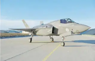  ?? Ansa ?? Aereo da caccia
Il primo velivolo F-35B Stovl (Short take-off/vertical landing) assemblato in Italia