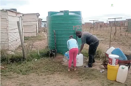  ?? Picture: LOYISO DYONGMAN ?? DRY DAYS: Makhanda residents have been without water since Wednesday. The municipali­ty said they had managed to contain and drain the water from the pump station. But to start pumping they needed the motor service providers to come from Johannesbu­rg and align their backup motor.