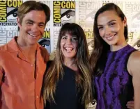  ?? (Twitter) ?? GAL GADOT (right), Chris Pines and Patty Jenkins at San Diego’s Comic-Con.