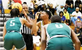  ?? ?? West Point seniors MJ Smith (5) and D.J. Willis (0) get set for a tip against Starkville earlier this season. (Photo by Danny P. Smith, DTL file)