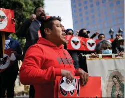  ?? DAI SUGANO — STAFF PHOTOGRAPH­ER ?? Farmworker­s, including Manuel Gonzalez of San Jose, and their many supporters gathered to commemorat­e Cesar Chavez Day on March 31in Plaza de Cesar Chavez in downtown San Jose.