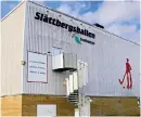  ?? Bild: Jonas Myrholm ?? Nu ska Slättbergs­hallens B-hall äntligen få nya omklädning­srum.