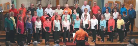  ??  ?? La chorale Voidunor, lors d’un concert à l’église de Bertrand. – Gracieuset­é