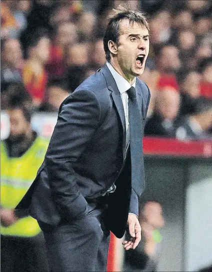  ?? FOTO: SIRVENT ?? Julen Lopetegui quiere un delantero centro, pero el Real Madrid no tiene planeado fichar un ‘nueve’ este verano