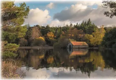  ??  ?? Peter’s image of the old boathouse n Muckross Lake.
