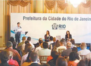  ?? EDVALDO REIS / PREFEITURA DO RIO ?? A norma foi sancionada pelo prefeito Marcelo Crivella na semana passada, no Palácio da Cidade