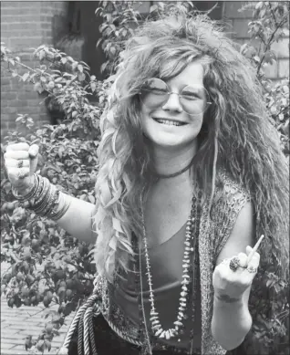  ?? PHOTO BY DAVID GAHR/GETTY IMAGES, USED WITH PERMISSION ?? Blues singer Janis Joplin on the roof garden of the Chelsea Hotel in June 1970 in New York City, New York.