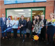  ??  ?? Kian Egan officially opens the Hospice Centre, Wine Street.