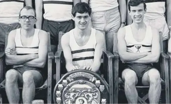  ??  ?? Alan Dodds, centre, pictured in 1968 when he was the captain of Leeds University’s cross country club.