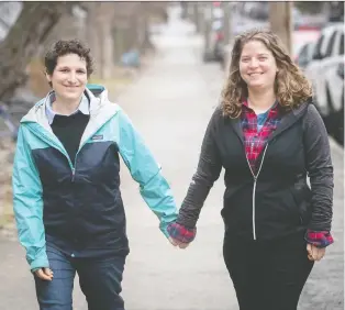  ?? PIERRE OBENDRAUF ?? Leah Dolgoy, left, and Mollie Witenoff were planning to get married on May 31, but have now postponed the event until November due to the COVID-19 pandemic.