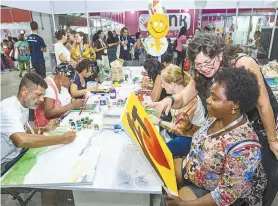  ??  ?? A feira Rio Artes Manuais teve oficinas sobre diferentes técnicas