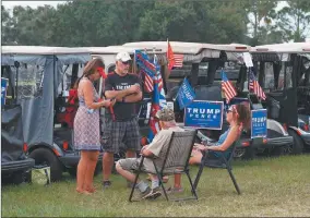  ??  ?? TRUMPISTAS. Los republican­os se congregaro­n en Pensacola.