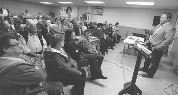  ?? DAX MELMER ?? Essex MPP Taras Natyshak speaks at a meeting Saturday of concerned Belle River citizens upset over last month’s closure of the town’s only Service Ontario office.