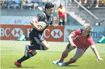  ?? Picture/Mark Mitchell ?? Speedster Sherwin Stowers is an injury doubt for the Wellington Sevens.