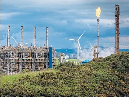  ?? Picture: Steven Brown. ?? Shell has warned of four weeks of occasional flaring at Mossmorran, pictured, in connection with the temporary shutdown of the neighbouri­ng ExxonMobil plant.