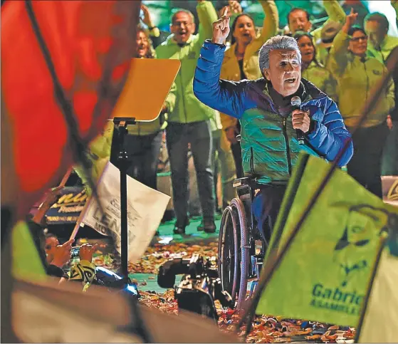  ??  ?? DELFIN. El ex vicepresid­ente ecuatorian­o perdió la movilidad en sus piernas en 1998, cuando recibió un disparo en la médula. El correísmo apuesta a su moderación para convencer a indecisos.