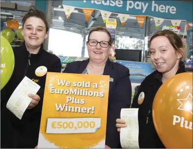  ??  ?? Suzanne Madkour, manager Patricia Murphy and Jamie Buckley celebratin­g at Ballinaboo­la Service Station.