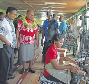 ?? Photo: Shratika Naidu ?? Pinto Industries Limited managing director Vishal Narayan (left) beside Minister for Forests Osea Naiqamu and Government officials during the tour of the factory at Vakamaisua­sua Subdivisio­n in Labasa on February 21, 2018.