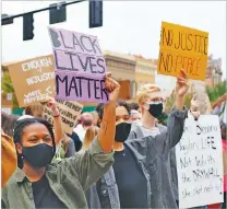  ?? JOSHUA L. JONES ASSOCIATED PRESS ?? University of Georgia students lead a Black Lives Matter protest Sept. 25 in Athens, Ga., in memory of Breonna Taylor, the Lousiville, Ky., woman slain in a police raid.