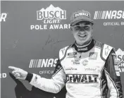  ?? BUTCH DILL AP ?? Christophe­r Bell had the fastest lap Saturday to win the pole for Sunday’s NASCAR race in Talladega, Ala.