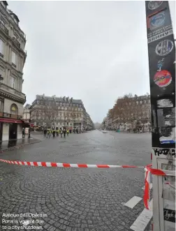  ??  ?? Avenue de l’Opéra in Paris is vacant due to a city shutdown.