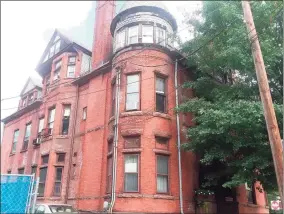  ?? Hearst Connecticu­t Media file photo ?? On Nov. 1, 1961, the Planned Parenthood League opened a clinic at this building at 79 Trumbull St. in New Haven to offer birth control advice and prescripti­ons, an effort that eventually led to the Griswold v. Connecticu­t case.