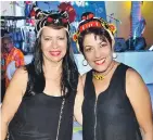  ??  ?? Rosario Heins y Vivian Saad.