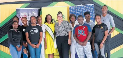  ?? CONTRIBUTE­D ?? Miss Kingston and St Andrew Festival Queen 2023, Jhanielle Powell (sixth left), and Marketing Director, Bob Marley Group of Companies, Julia Vaz (sixth right), with ‘Flip The Script’ film project student participan­ts.