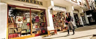  ?? /ROBERTO HERNANDEZ ?? De concretars­e la fusión, el nuevo ente sumaría 142 librerías