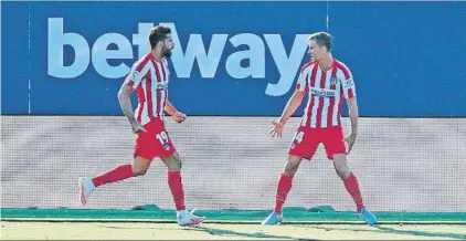  ?? FOTO: EFE ?? Marcos Llorente fue clave en la acción que originó el tanto que dio la victoria al Atlético de Madrid frente al Levante