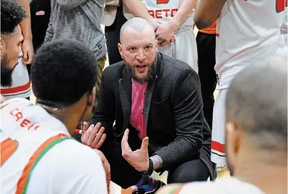  ?? VAUGHAN MERCHANT
CBU ATHLETICS ?? Matt Skinn, a St. Catharines native and graduate of Notre Dame College School in Welland, is looking forward to his seventh season as head coach of the men's basketball team at Cape Breton University in Sydney, N.S.