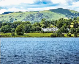  ??  ?? The Rampsbeck Hotel offers private access to Ullswater