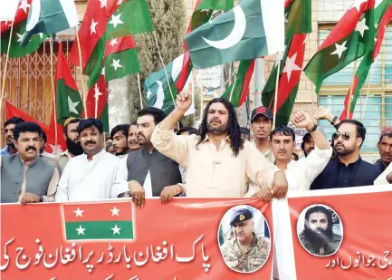  ??  ?? Pakistani activists shout slogans during a protest against unrest on the border with Afghanista­n, at the Afghan Consulate in Quetta on Saturday. (AFP)