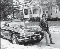  ?? AP ?? Bruce Springstee­n poses with his Corvette in 1978.