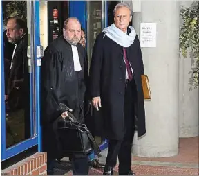  ??  ?? Georges Tron et Me Eric Dupond-Moretti à leur arrivée à la cour d’assises.