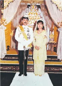  ?? — Gambar Bernama ?? KENANGAN: Sultan Ibrahim dan Raja Zarith pada upacara perkahwina­n Diraja Johor dan Perak di Istana Iskandaria­h, Kuala Kangsar, Perak pada 7 hingga 11 September 1983.