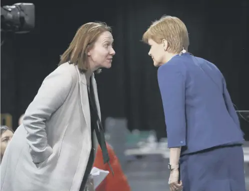  ??  ?? First Minister Nicola Sturgeon with her chief of staff Liz Lloyd