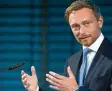  ?? Foto: S. Stache, dpa ?? Neu in den Top Ten der deutschen Poli tik: FDP Chef Lindner.