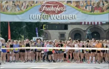  ?? PHOTO BY JOE BOYLE ?? The Freihofer’s Run for Women in 2019with more than 3,000women participat­ing in the event.