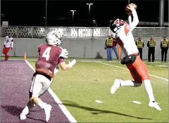  ?? Bud Sullins/Special to Siloam Sunday ?? Russellvil­le safety Johnny Bucher, right, steps in front of Siloam Springs senior Spenser Pippin for an intercepti­on to snuff out a potential Panthers scoring drive on Friday at Panther Stadium.