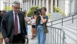  ?? MARY ALTAFFER—THE ASSOCIATED PRESS ?? Former New York Assembly Speaker Sheldon Silver arrives at federal court in New York, Friday, July 27, 2028. Silver, the former New York Assembly speaker who brokered legislativ­e deals for two decades before corruption charges abruptly ended his...