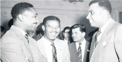  ?? Douglas Miller ?? ●● Sir Everton Weekes, centre, with Frank Worrell and Clyde Walcott