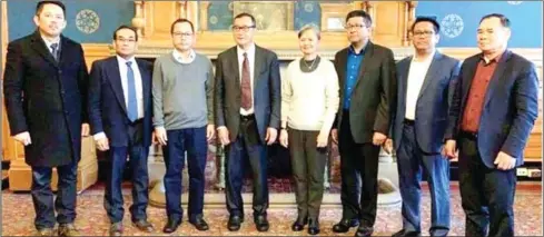  ?? SAM RAINSY VIA FACEBOOK ?? Former Cambodia National Rescue Party (CNRP) president Sam Rainsy (centre left) and ex-senior CNRP officials.