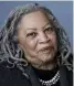  ??  ?? * Toni Morrison, premio Nobel per la Letteratur­a nel 1993, è autrice di romanzi che sono ormai pietre miliari della letteratur­a americana, tutti pubblicati in Italia da Frassinell­i. Tra questi, Canto di Salomone (National Book Critics Circle Award...